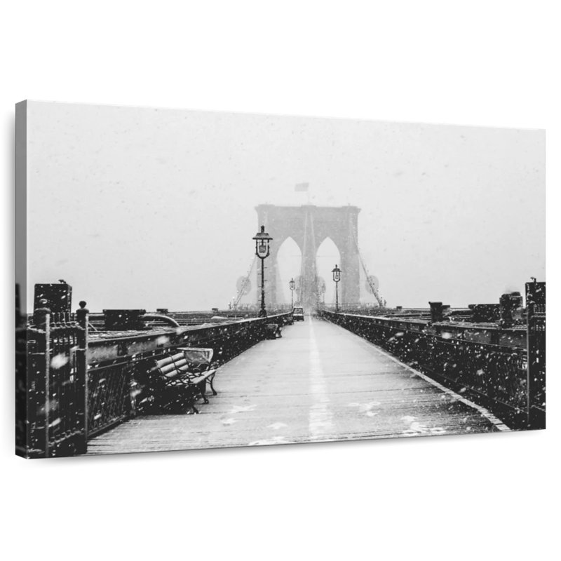 Nicci Winter au pont de Brooklyn, H 8 po x l 12 po