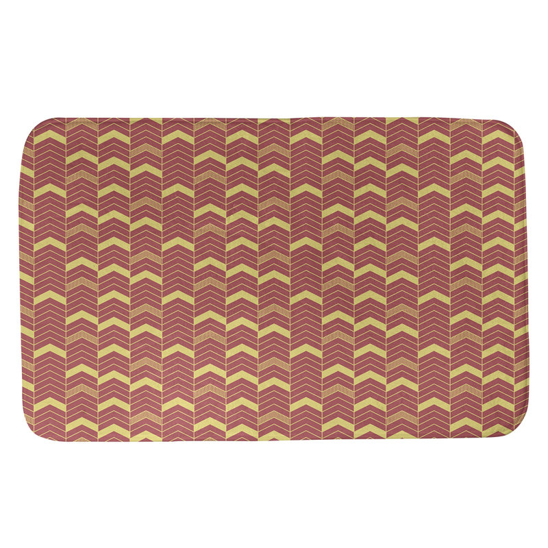 Tapis pour salle de bain lineed chevrons Stephenie, l 21 po x L 34 po, Rouge / Jaune