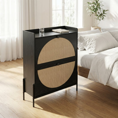 Armoire de rangement à chaussures étroite à deux tiroirs avec portes en rotin tissé - Organisateur de hall d'entrée autoportant pour espaces compacts