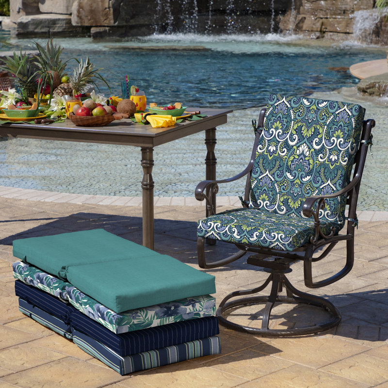 ARDEN Outdoor Lounge Chair 3.5" Cushion, 3.5" H x 20" W x 20" D, Dark Blue/White