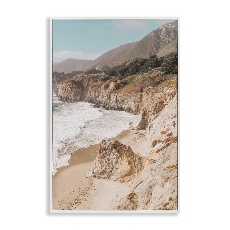 «Rocky Ocean Cove», estampe numérique par Nataly White, Estampe numérique encadrée blanc bord de mer, H 24 po x l 16 po