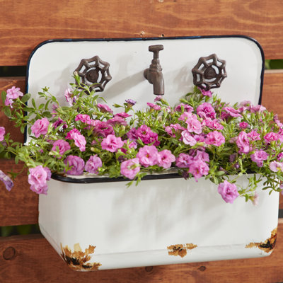 Albimarle Planter