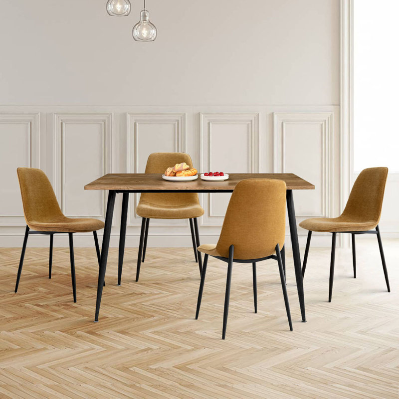 Ensemble de salle à manger 4 personnes Izzat avec table rectangulaire P 47 po et chaises en chenille , Moutarde