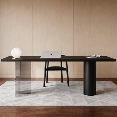 Bureau italien de style minimaliste