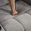 Causeuse inclinable manuelle avec console de rangement centrale et porte-gobelets-494405917