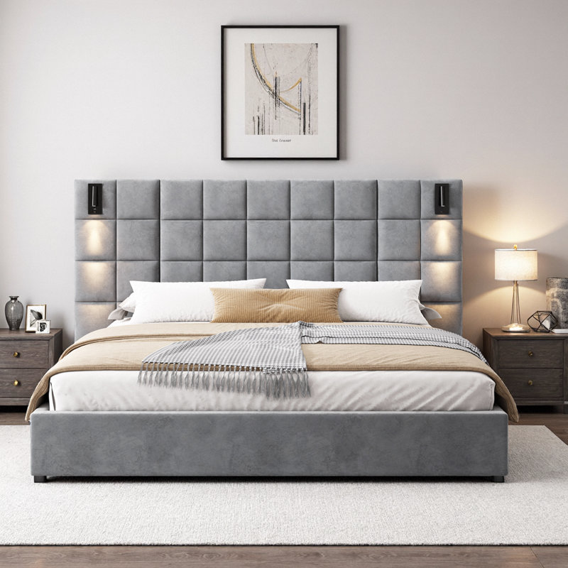 Structure de lit tapissier très grand de qualité supérieure avec applique murale et port USB, tête de lit large en velours moelleux pour un confort luxueux en gris élégant