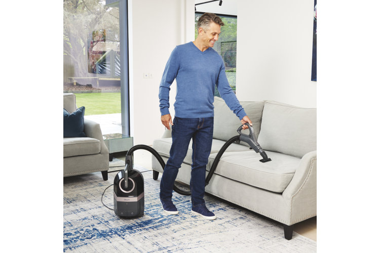 Canister vs. Upright Vacuum: Which Cleaning Device Is Right for