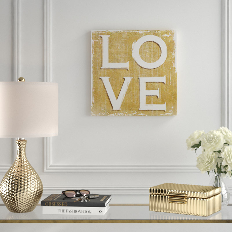 « love », art textuel sur toile tendue, H 16 po x l 16 po x P 1,5 po