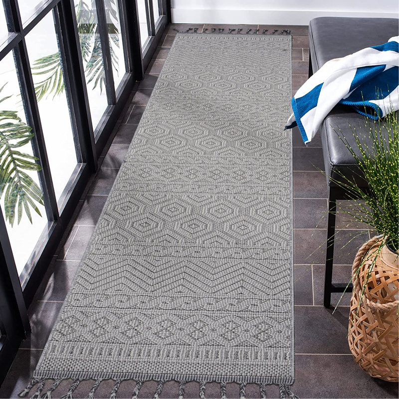 White Geometric 2X8 Loom & Area Rug, Non-Shedding Stain-, For Eat-In Kitchen Bedroom, , Pet Approved Rug Geometric, Stain- Non-Shedding, Dorm Room, Soft And Safe