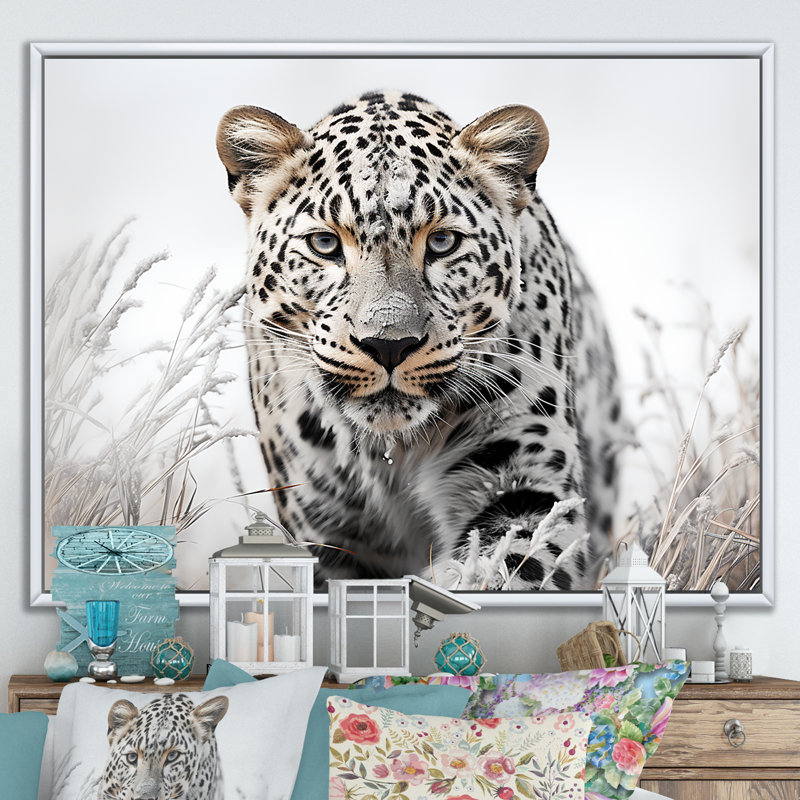 Jungle Leopard Stalk I - Leopard, H 34 po x l 44 po x P 1,5 po, Cadre flottant blanc