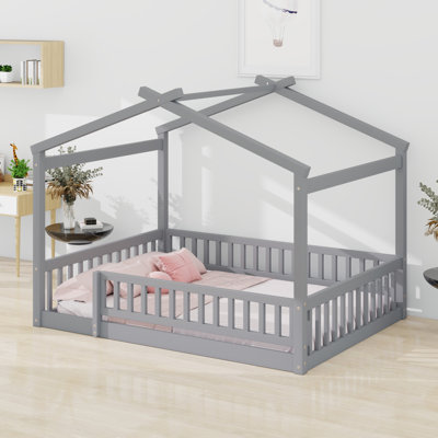 Structure de lit en bois avec clôture