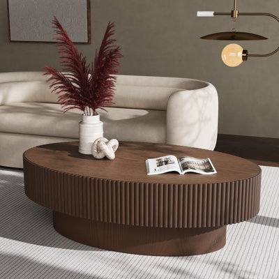 Table basse ovale fabriquée à la main 44 po Alethia