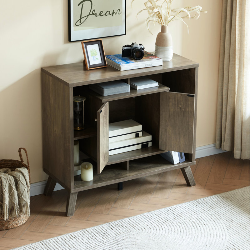 Armoire compacte brune avec deux portes, quatre tablettes ouvertes à plusieurs niveaux, des pieds en métal et en bois pour le buffet ou une bibliothèque, d'une hauteur de 33,41 po et d'un poids de 57 lb