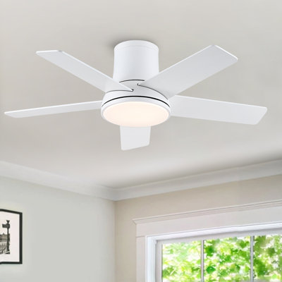 Ventilateur de plafond encastré blanc mat 42 po avec lumière DEL, télécommande et 5 pales deux tons Cryise