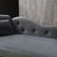 Chaise longue en velours gris avec pieds en bois massif et rangement
