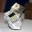 Double pyrite cubique sur cristal