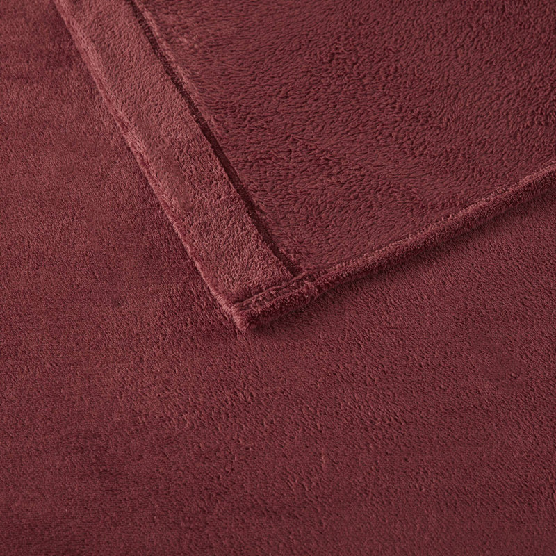Burgundy Plush Polyester Queen Sheet Set with Pillowcases