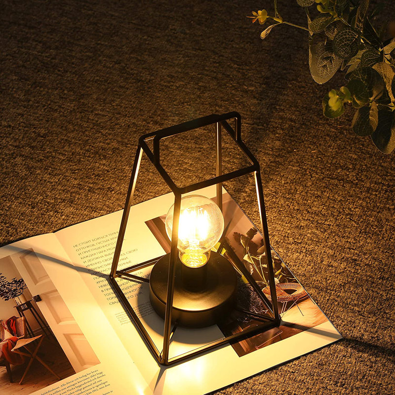 Volk Metal Desk Lamp