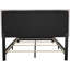 Très grand lit à panneau avec revêtement, garniture cloutée, structure en bois, sommier tapissier requis, disponible en différentes nuances de tissu, finition rembourrée, garniture pour un look époustouflant, choix de couleurs variées-130734164
