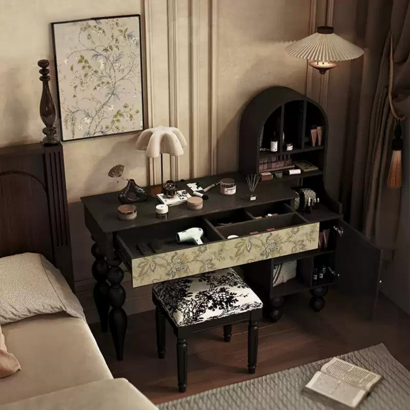 Commode de chambre en bois massif