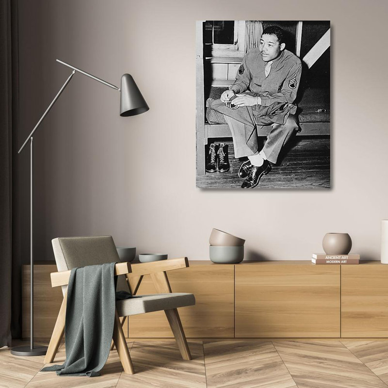Red Barrel Studio® U.S. Archives Gallery Wrapped Canvas Art Titled: WWII World Heavyweight champ Joe Louis