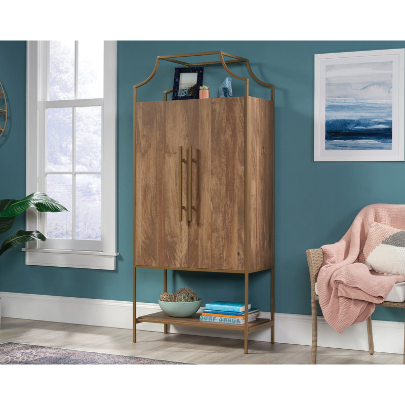 Falynne Armoire
