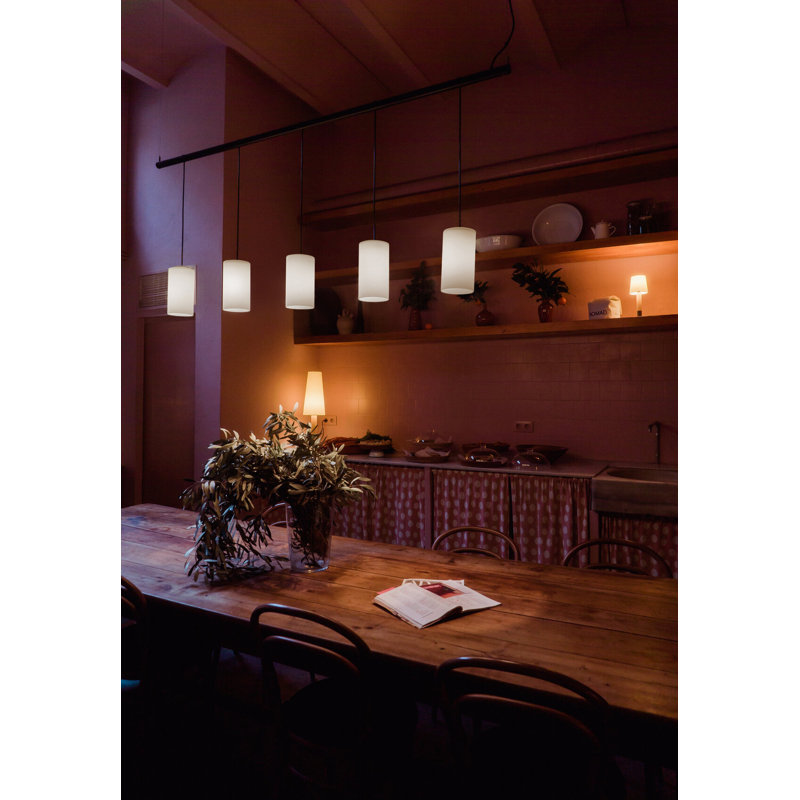 Cirio Lineal: 1 Module, 225.3" H x 66.1" W x 4.3" D, 5 Lights