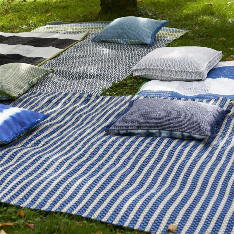 Muara Cobalt Outdoor Rug, Rectangle 3'11" x 5'11"