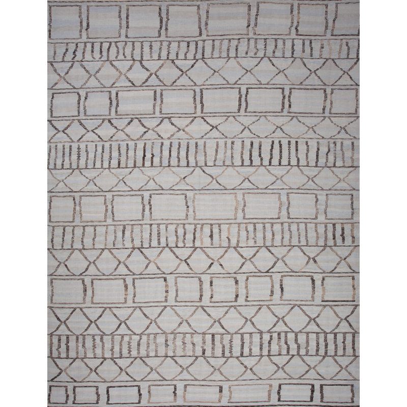 Geometric Area Rug in Gray