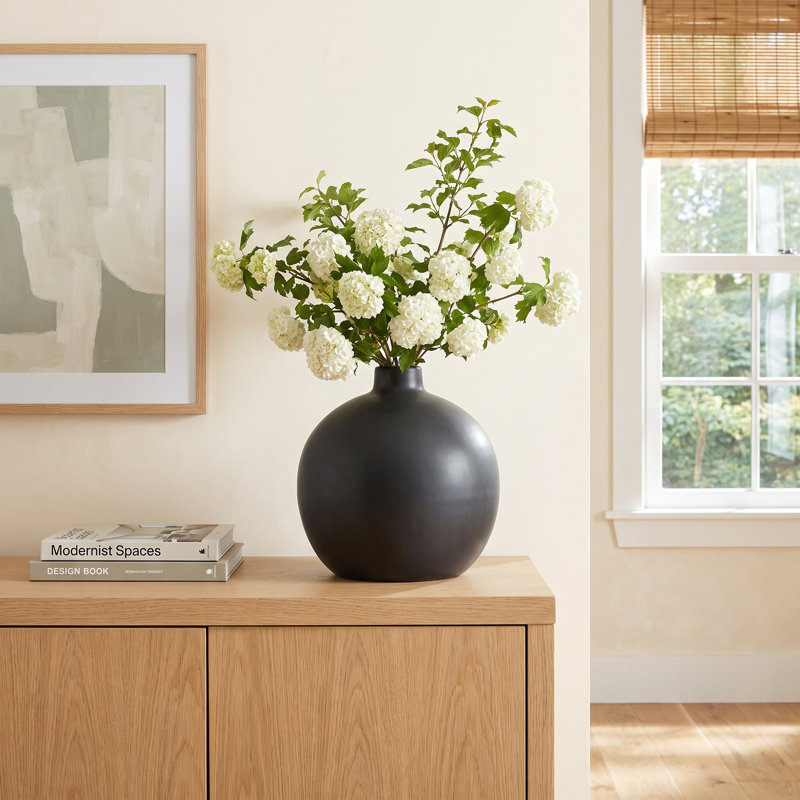 Mable Watertight Ceramic Table Vase, Black