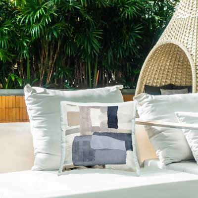 Coussin d'extérieur imprimé abstrait Earthy Expressive, design par Jacob Q