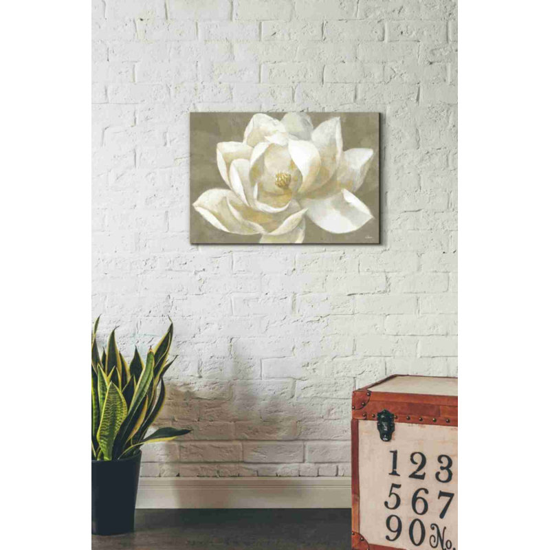 «Majestic Beige» par Albena Hristova, art mural sur toile, H 18 po x l 26 po x P 0,75 po