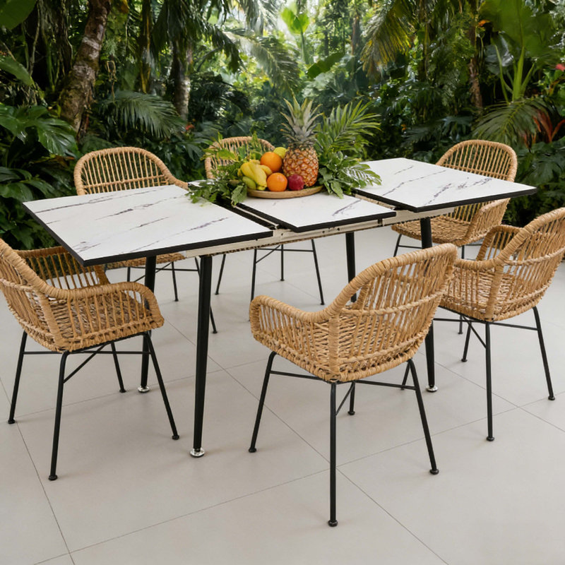 Table de salle à manger de 47 po extensible à 63 po en MDF carré à motif de marbre blanc, cuisine industrielle moderne et table de salle à manger, équipée de pieds fuselés en métal noir