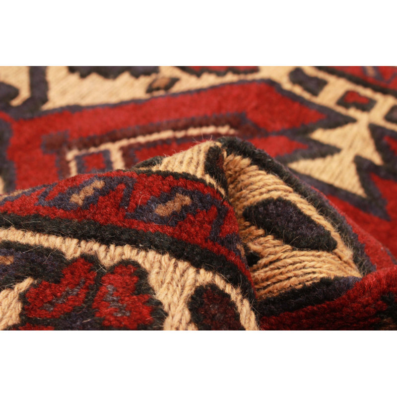 Tapis beige Teimani 2 pi 5 po x 12 pi 3 po