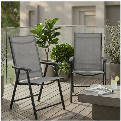 Chaises de patio en acier durable, conception pliable moderne pour tout espace extérieur