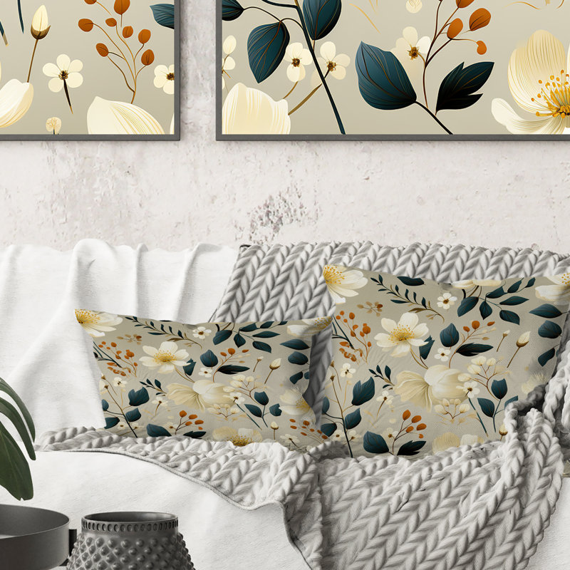 Coussin Minimalisme à motif de fleurs grises et beiges I, H 18 po x l 18 po