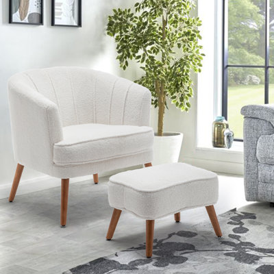 Fauteuil demi-tonneau en velours de 26 po avec repose-pieds Karcyn