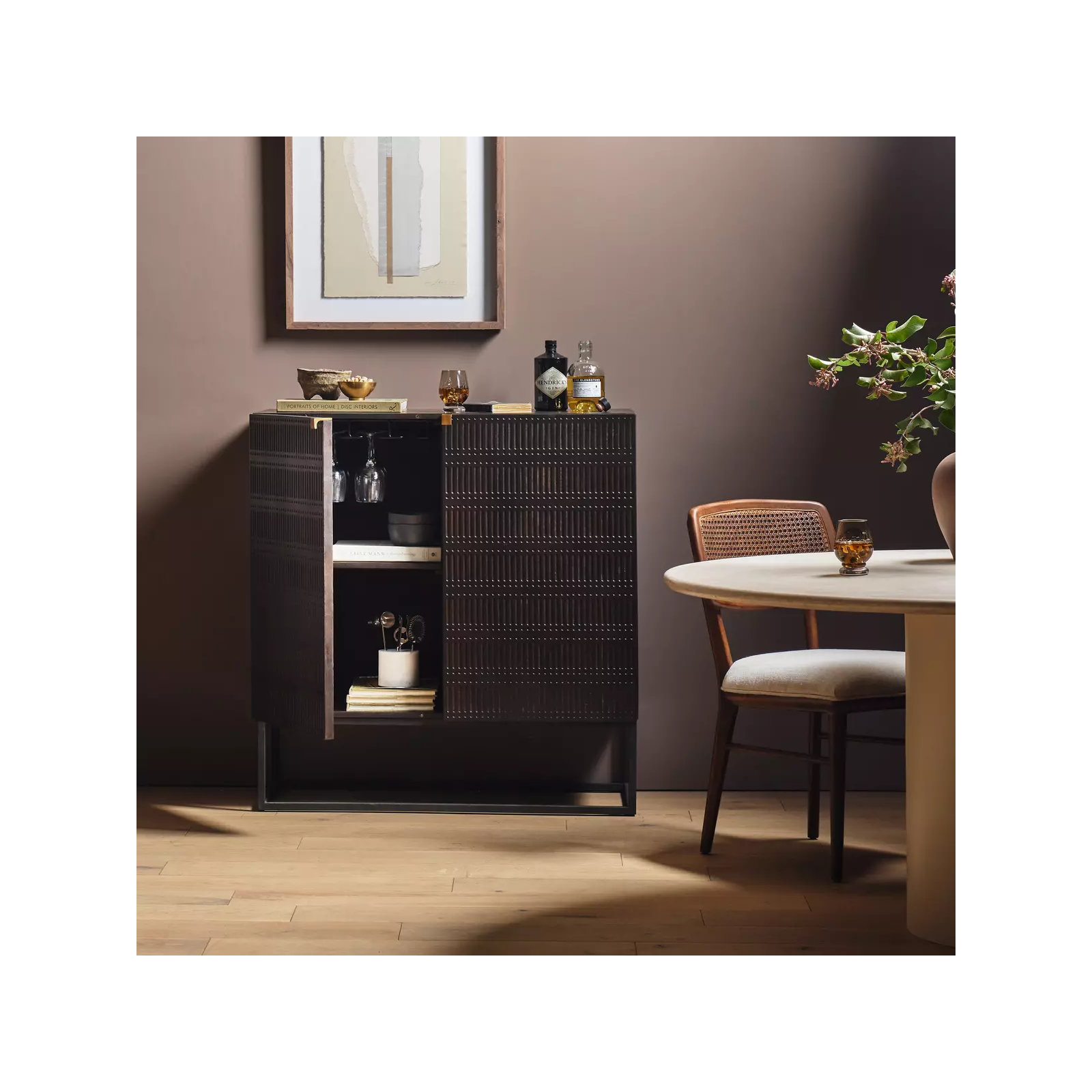 Taro 40'' Solid Wood Bar Cabinet, Vintage Brown