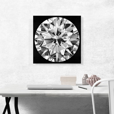 " Gray White On Black Round Brilliant Cut Diamond Jewel "