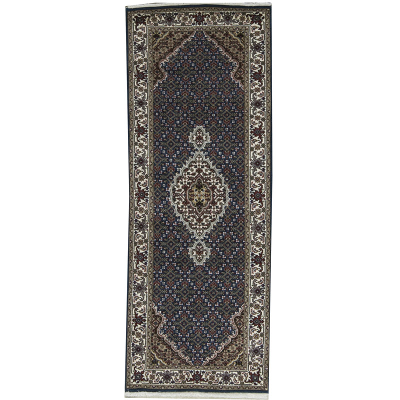 Hand Woven Wool Oriental Area Rug