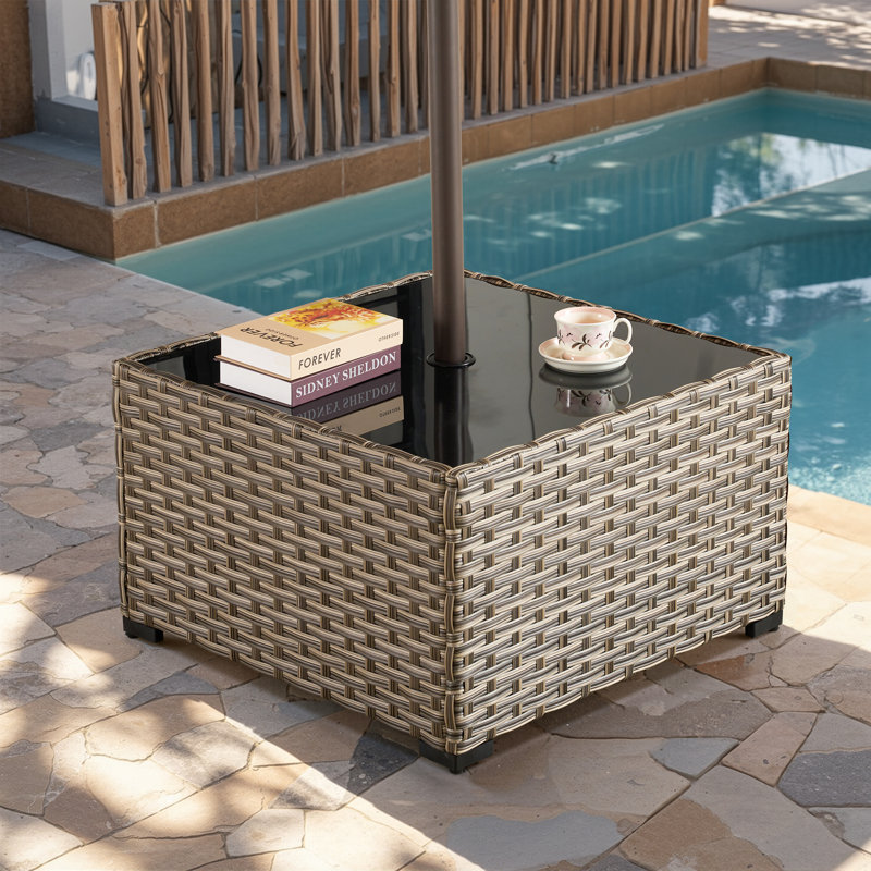 Square Wicker/Rattan Outdoor Coffee Table With Umbrella Hole, Brun