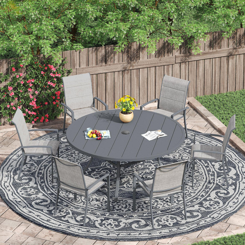 Ensemble de salle à manger de patio avec table de salle à manger ronde 47,2 po et 6 chaises rembourrées en textilène, Gris