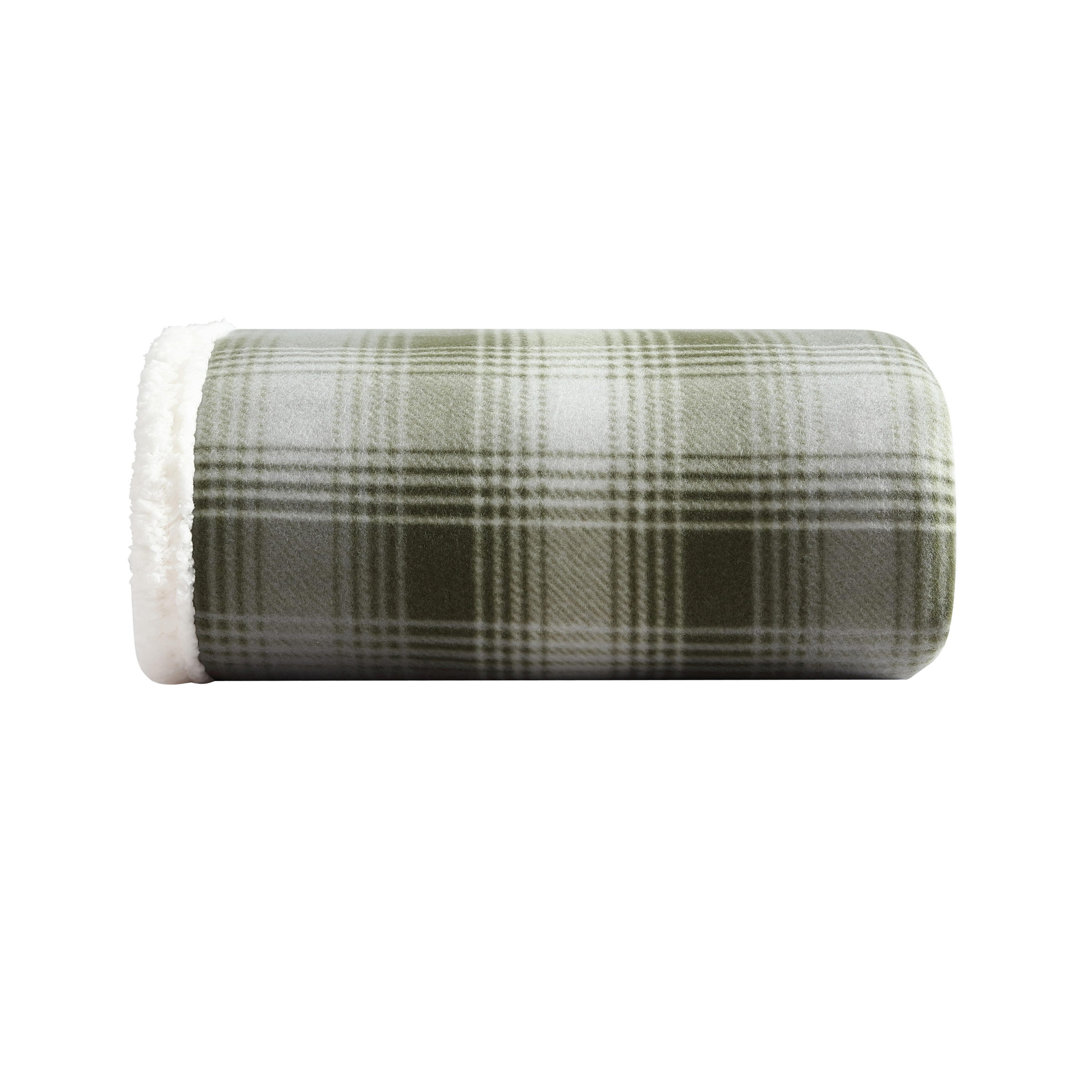 Eddie Bauer Printed Plush Fleece/Sherpa Oversized Throw Blanket Eddie Bauer Color/Pattern: Nordic Plaid Green