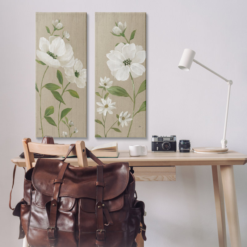  «Cottage Blossoms on Beige», ensemble de 2 toiles murales par Nan, H 30 po x l 13 po