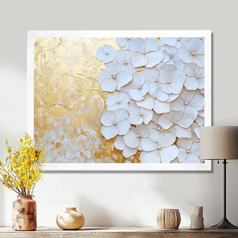 Harmony of Gold Hydrangeas III - Hydrangea, reproduction sur toile, Reproduction encadrée, H 12 po x l 20 po, Blanc