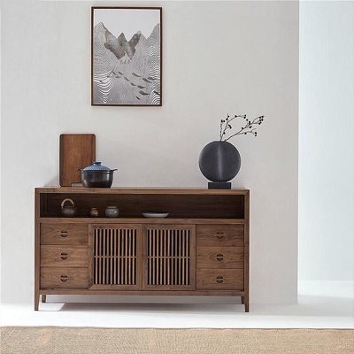 Buffet simple en bois massif