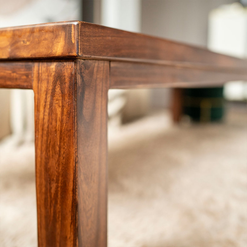 Table basse en bois d'orme sculpté Intricate