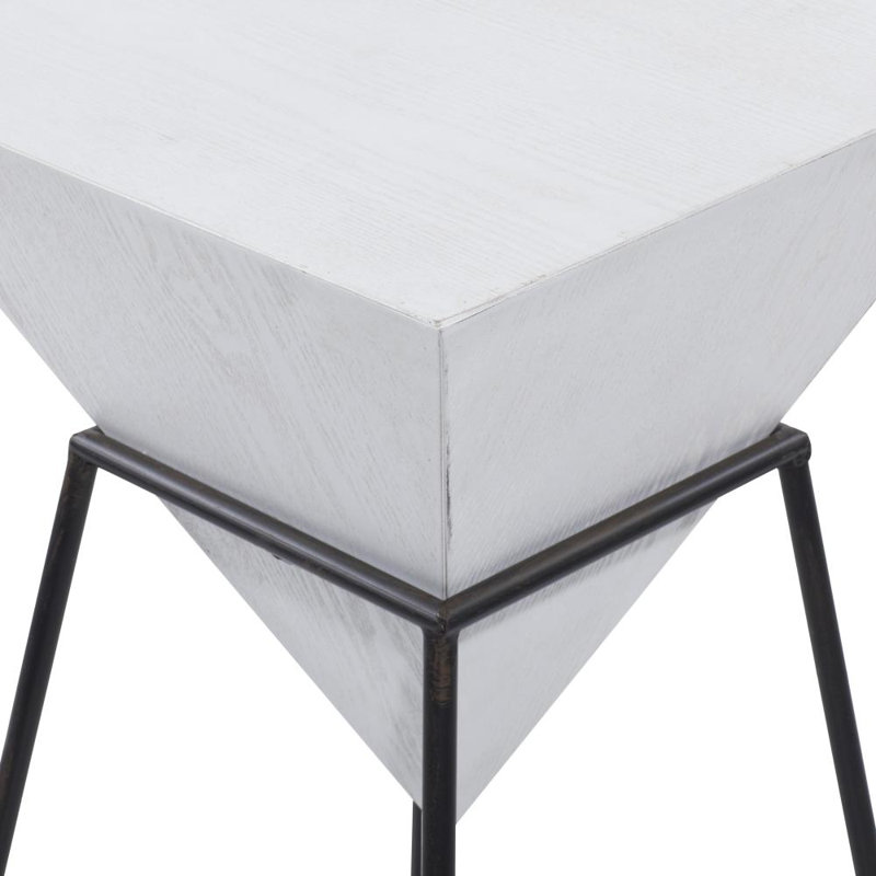 Table d'appoint géométrique inversée en bois blanc avec support en métal noir