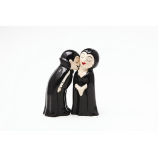 Pacific Giftware Vampire Love at First Bite Magnetic Kissing Ceramic Salt and Pepper Shakers Set