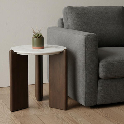 Table de bout en marbre et bois massif 20 po blanc et brun